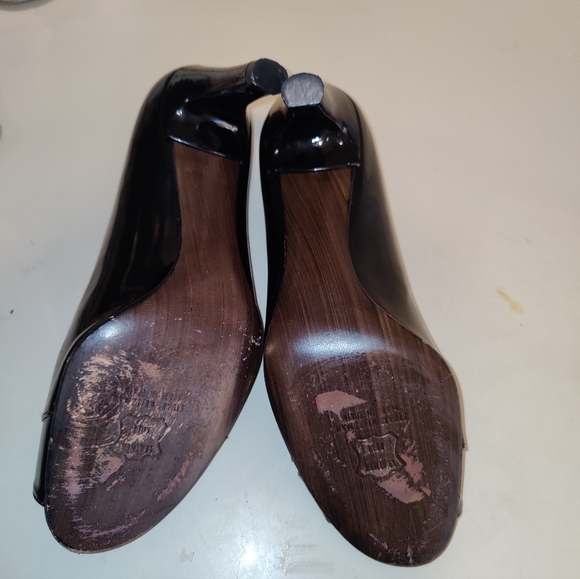 Stuart Weitzman Black Patent Leather Open Toe Heels Size 8 M - Picture 8 of 13